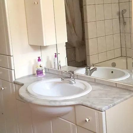 Apartment Live In The Mkk