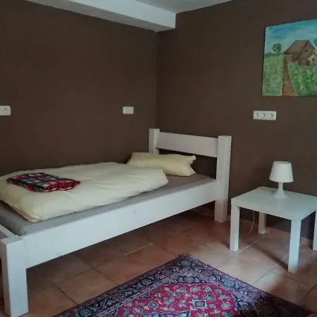 Apartment Live In The Mkk